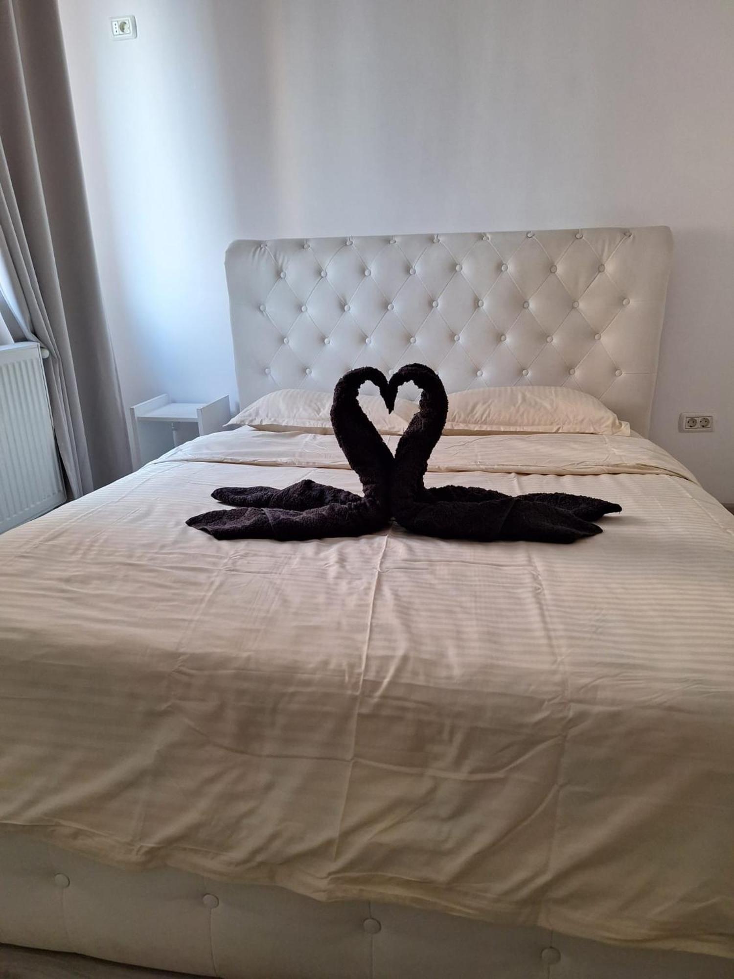 Luxury Daniel Apartament Residence Militari Roşu 외부 사진